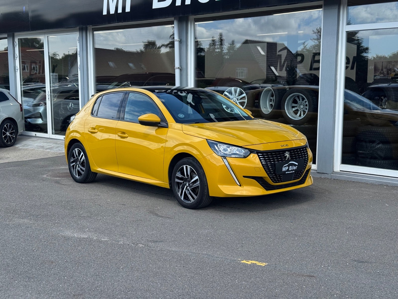 Billede af Peugeot 208 1,5 BlueHDi 100 Allure Sky