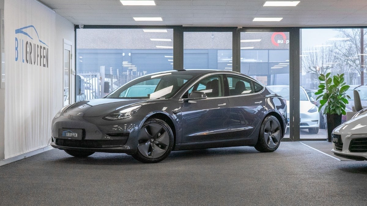 Billede af Tesla Model 3  Standard Range+ RWD