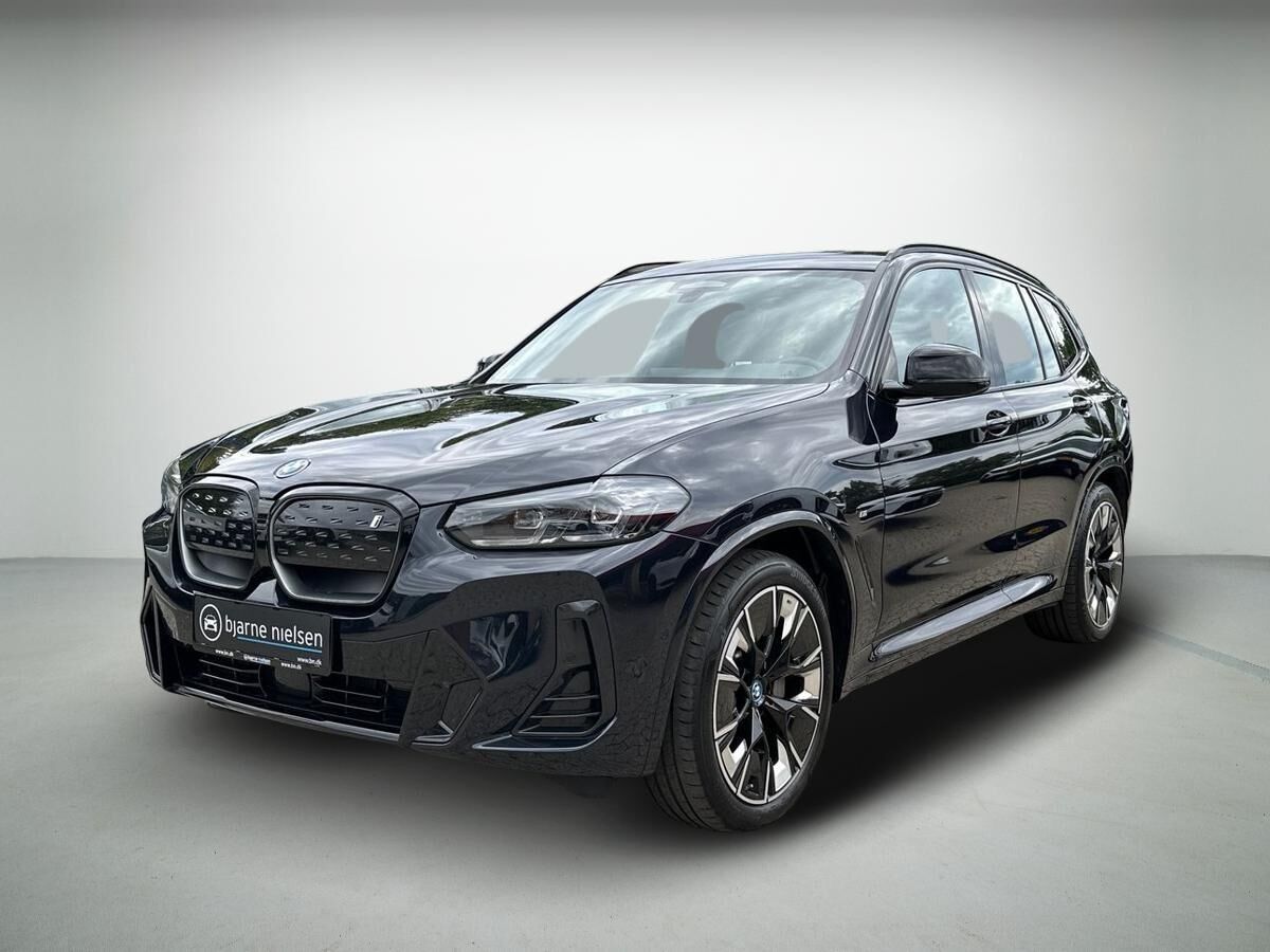 BMW iX3 Charged M-Sport billede 1