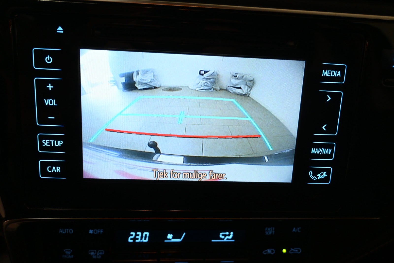 Toyota Auris Hybrid H2 Selected Touring Sports CVT