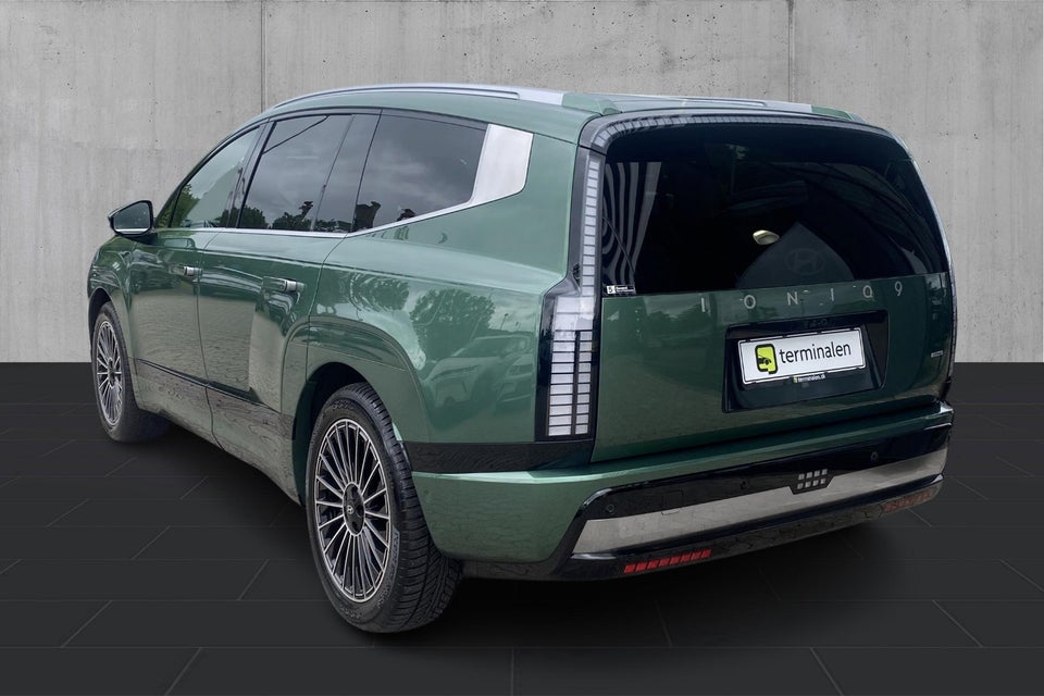 Hyundai Ioniq 9 110,0 Calligraphy Performance 4WD 6prs 2026