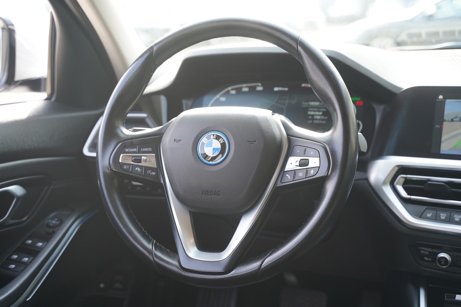 Billede af BMW 330e 2,0 Touring Sport Line aut.