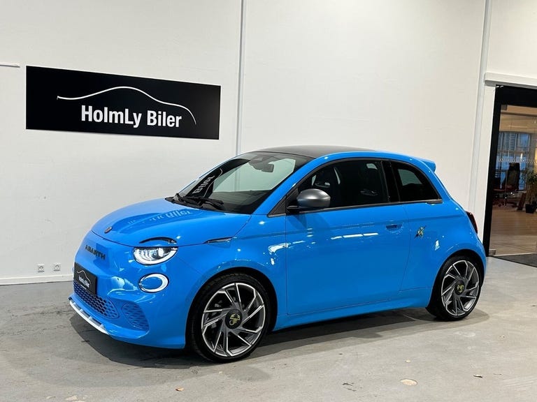 Abarth 500e Scorpionissima
