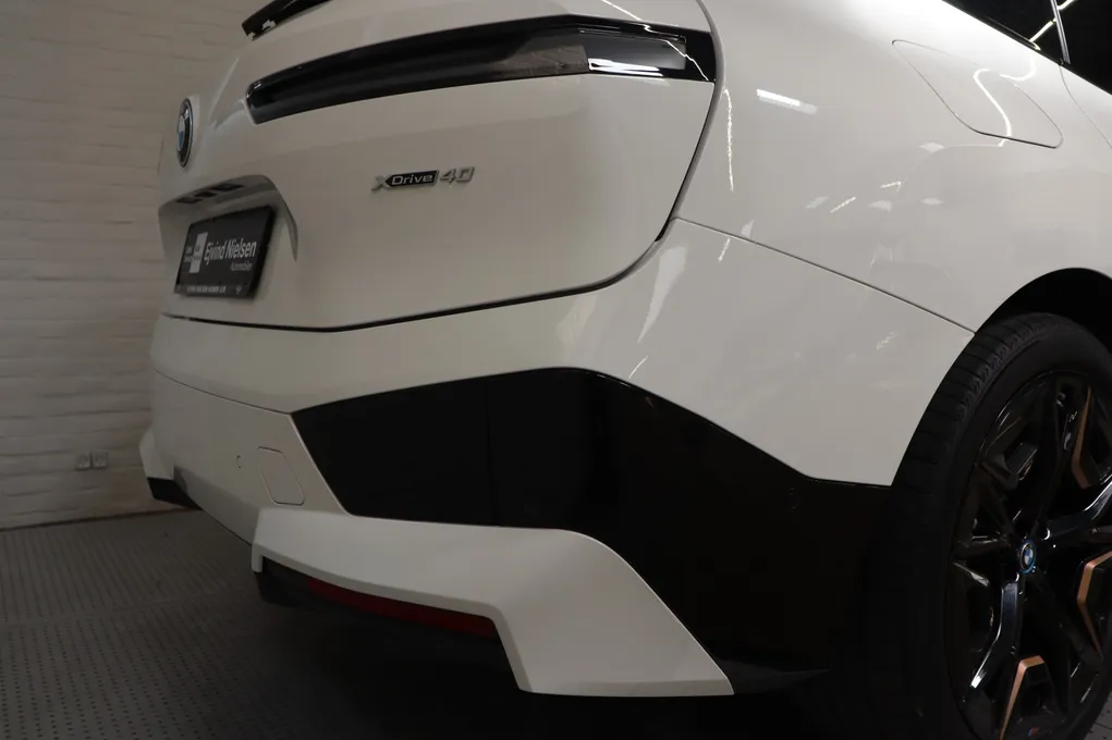 BMW iX xDrive40 Sport