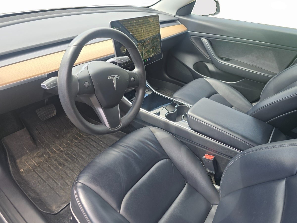 Billede af Tesla Model 3  Standard Range+ RWD