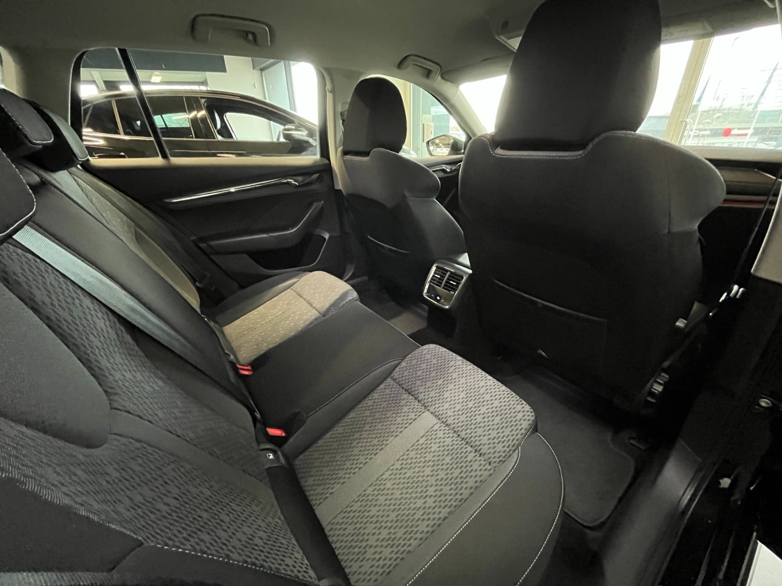 Billede af Skoda Octavia 2,0 TDi 150 Business Executive Combi DSG