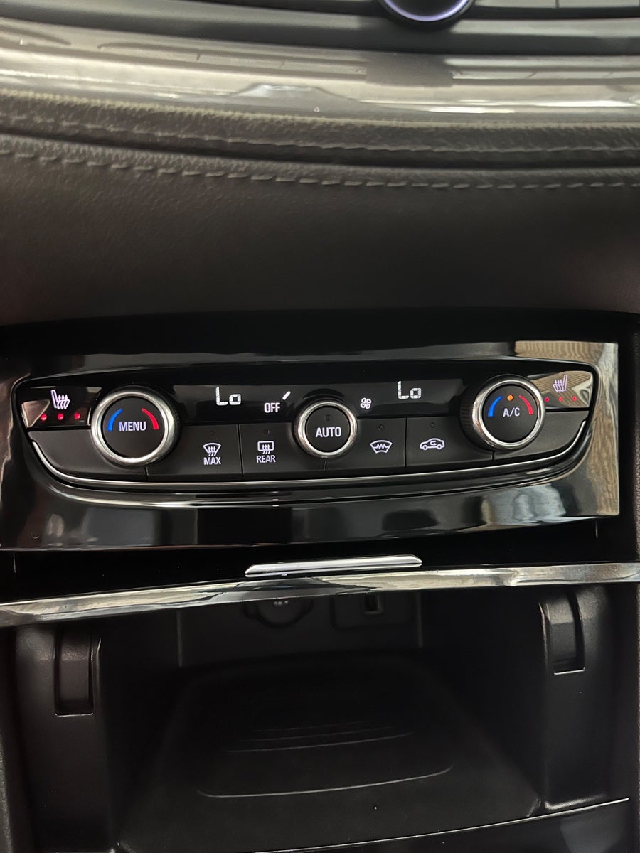 Opel Grandland X Hybrid Exclusive aut. Opel Grandland X Hybrid Exclusive aut.