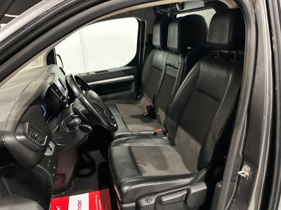 Peugeot Expert BlueHDi 122 L2 Ultimate EAT8 Van