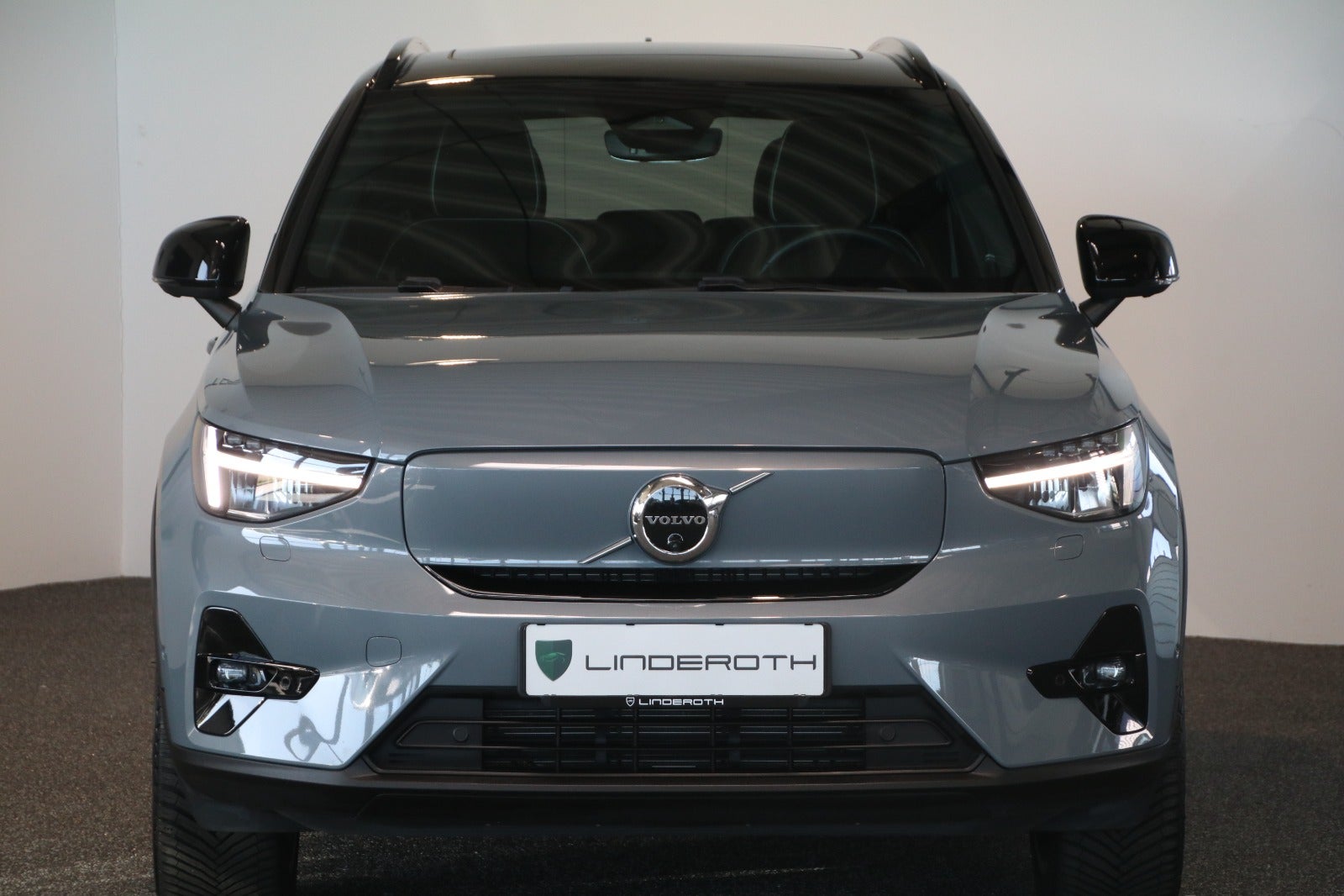 Volvo XC40 P8 ReCharge Twin Ultimate 5d - 3