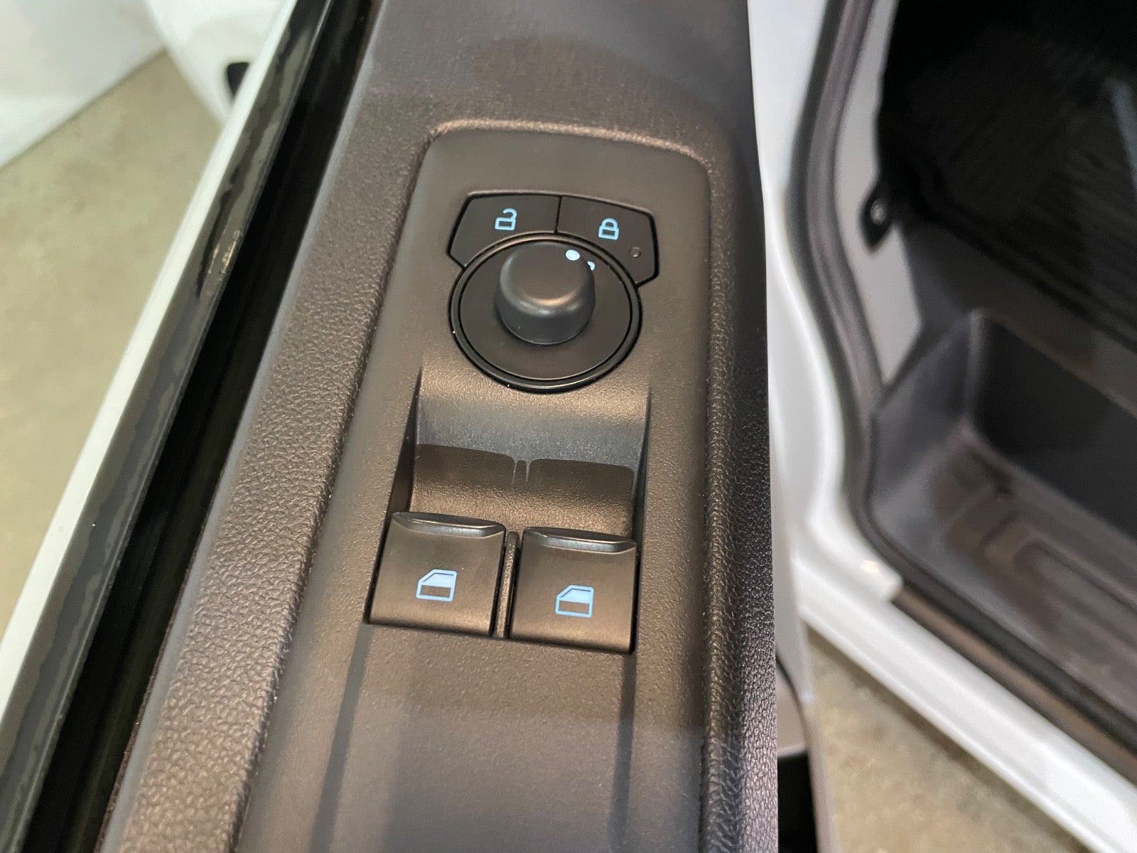 Ford Transit Custom 300L EcoBlue Trend