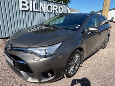 Toyota Avensis 1,8 VVT-i T2 Premium Touring Sports 5d
