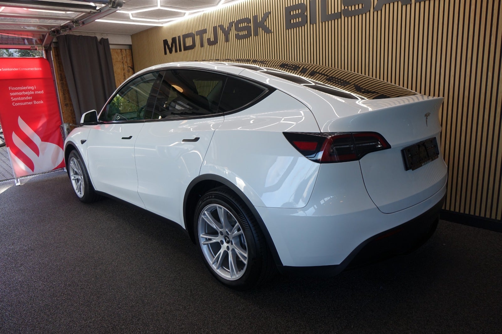 Tesla Model Y, Billede 8