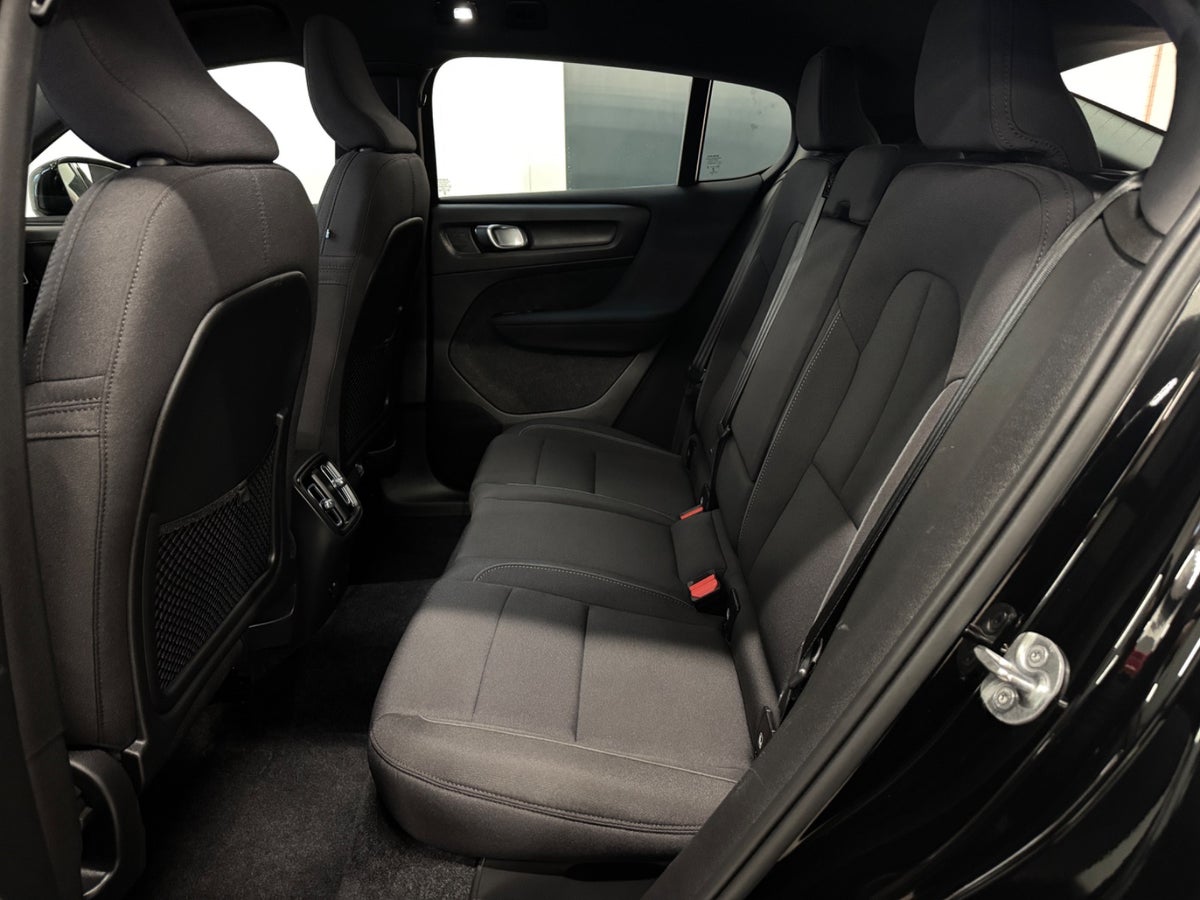 Volvo C40 P6 ReCharge Core