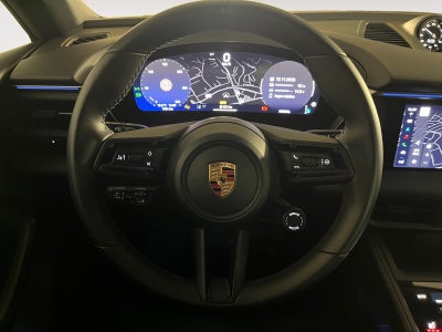 Porsche Macan 4 