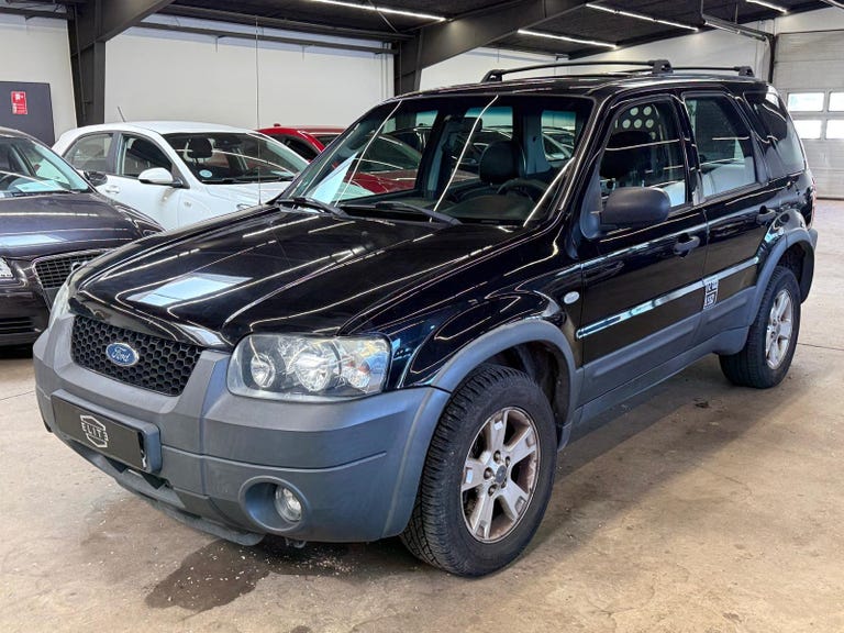 Ford Maverick XLT Van