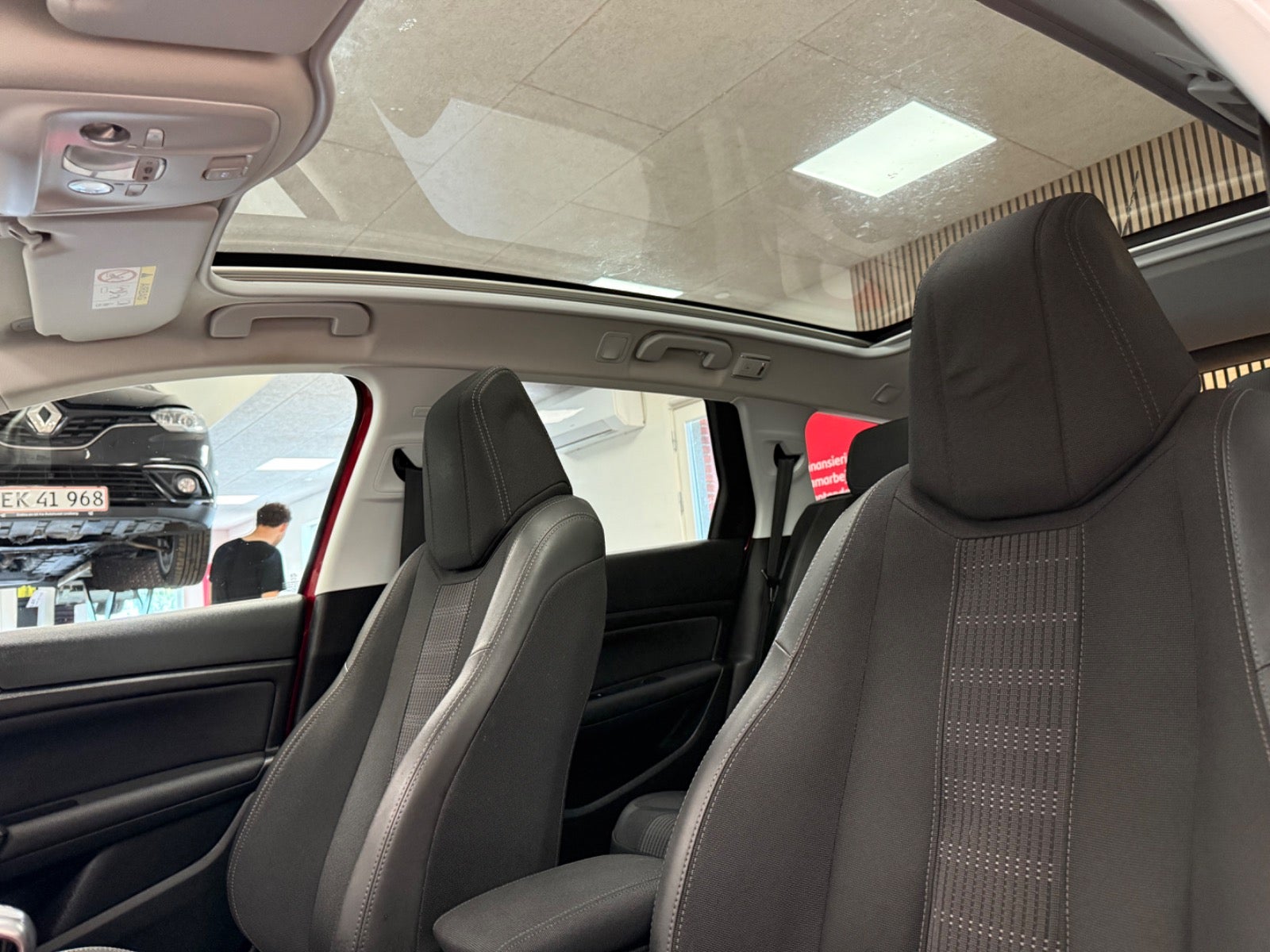 Billede af Peugeot 308 1,6 BlueHDi 120 Allure Sky