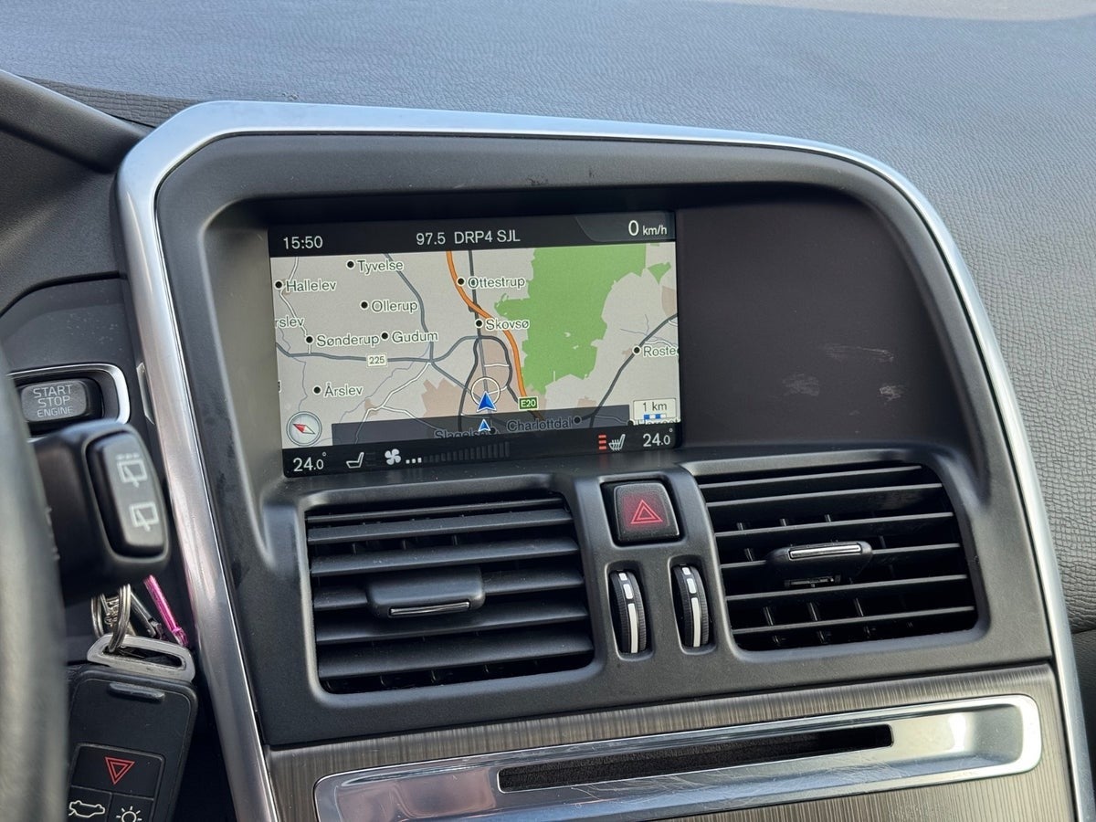 Billede af Volvo XC60 2,4 D5 215 Momentum aut. AWD Van