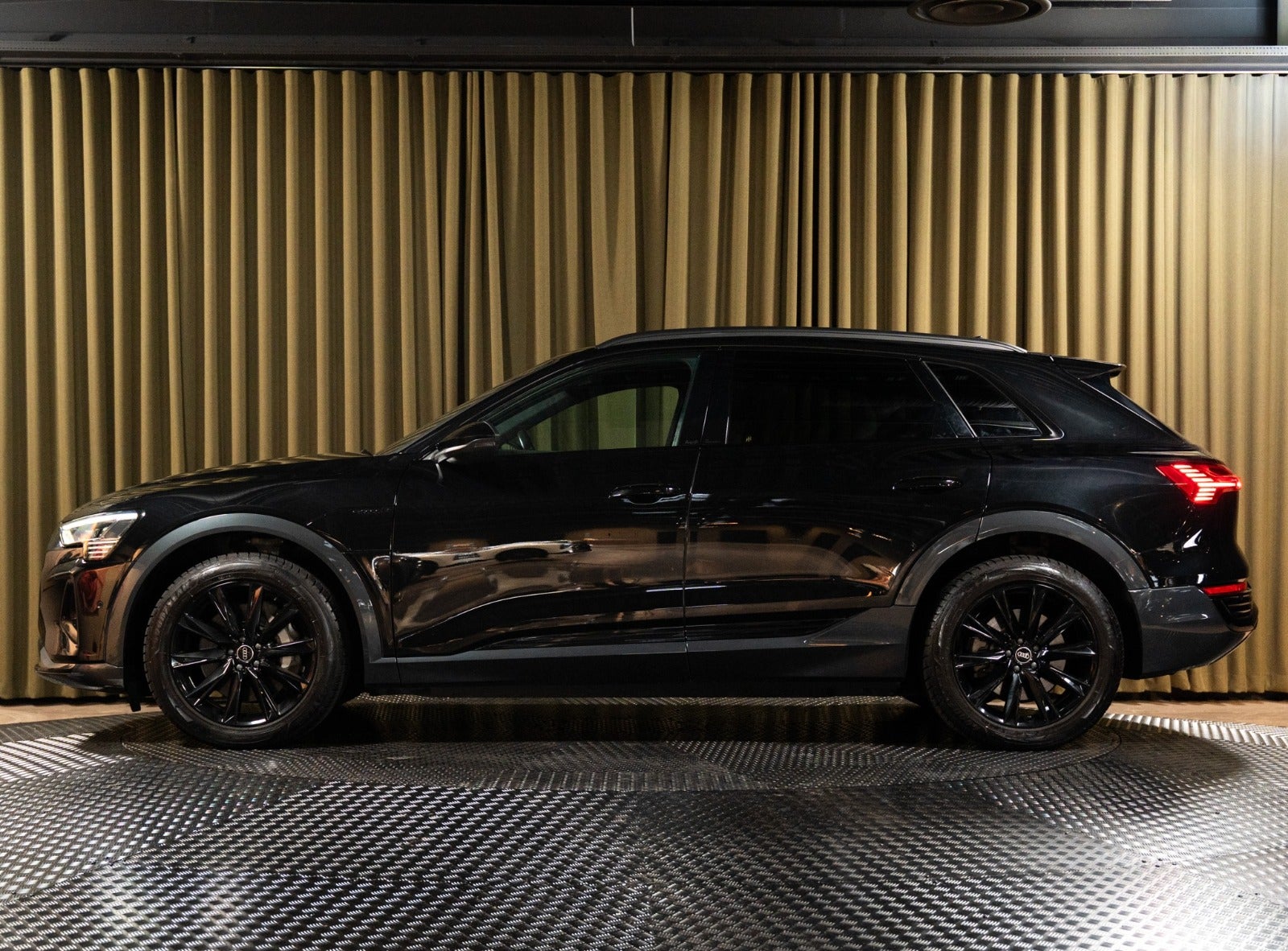 Billede af Audi Q8 e-tron 55 Prestige quattro