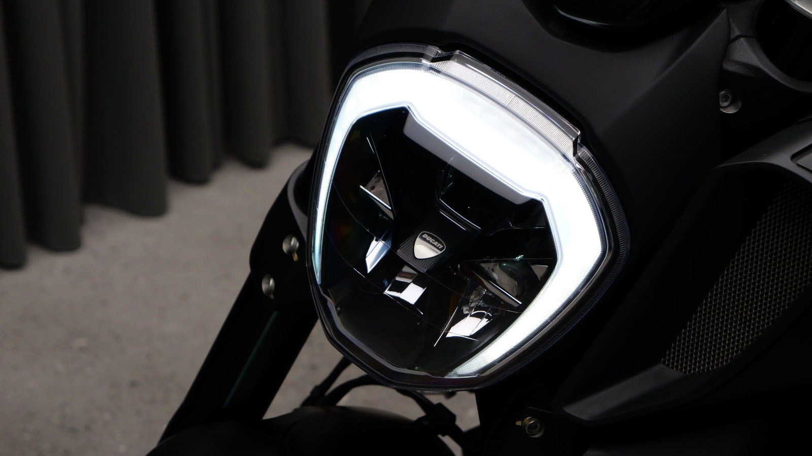Ducati Diavel 1260 S Black & Steel