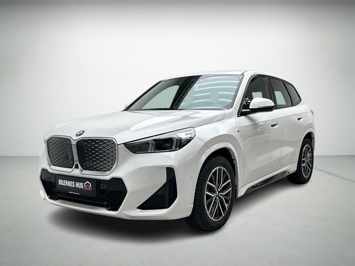 BMW iX1 eDrive20 M-Sport billede 1