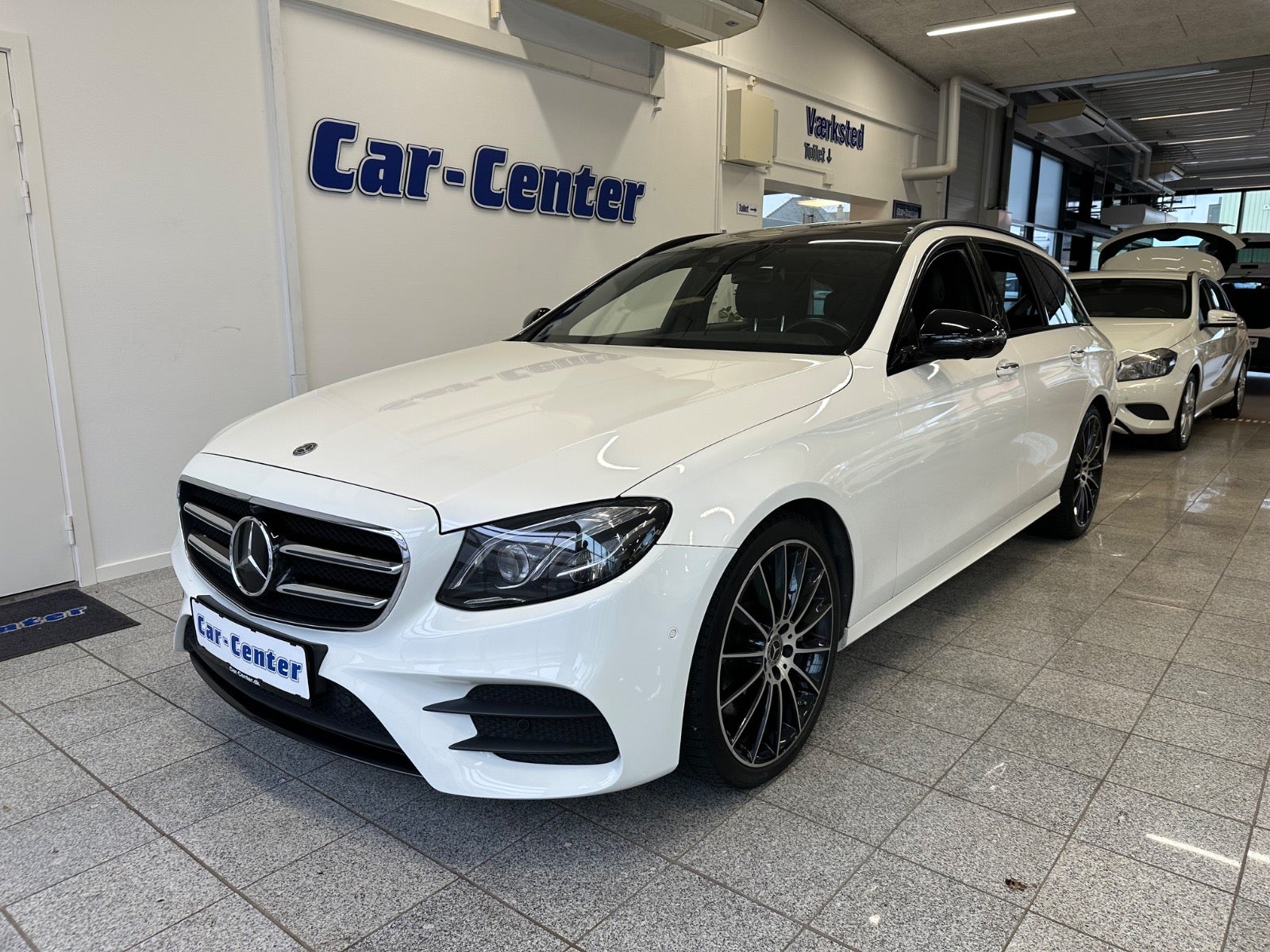 Billede af Mercedes E350 d 3,0 AMG Line stc. aut. 4Matic