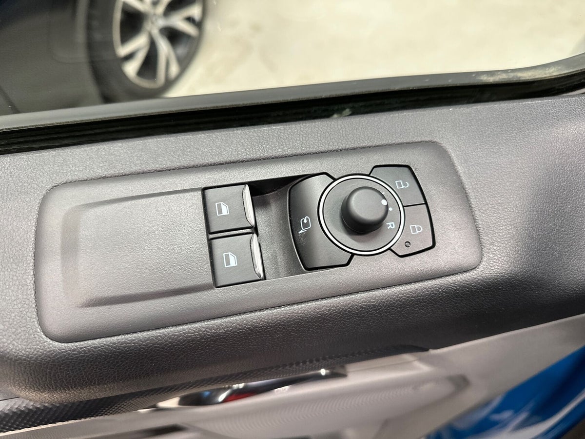 Ford E-Transit Custom 320L Limited billede 16