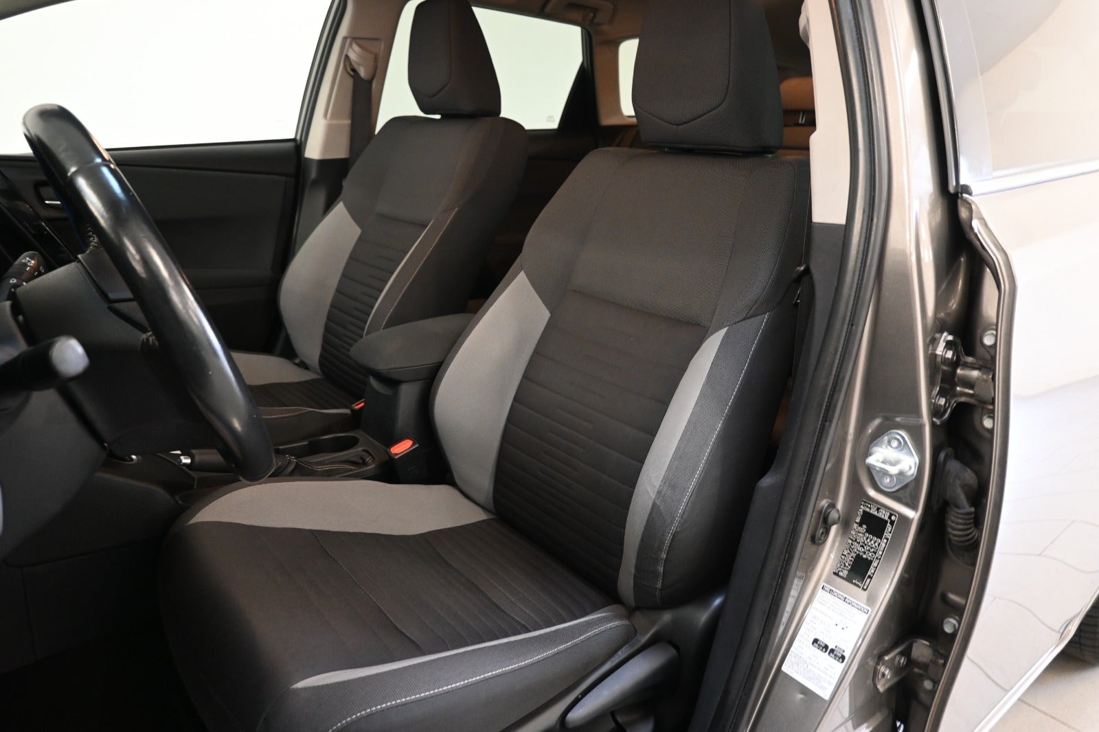 Toyota Auris Hybrid H2 Comfort Touring Sports CVT