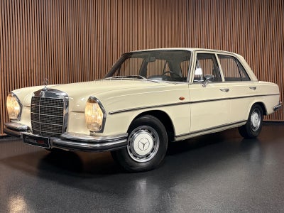 Mercedes 280 S 2,8  4d