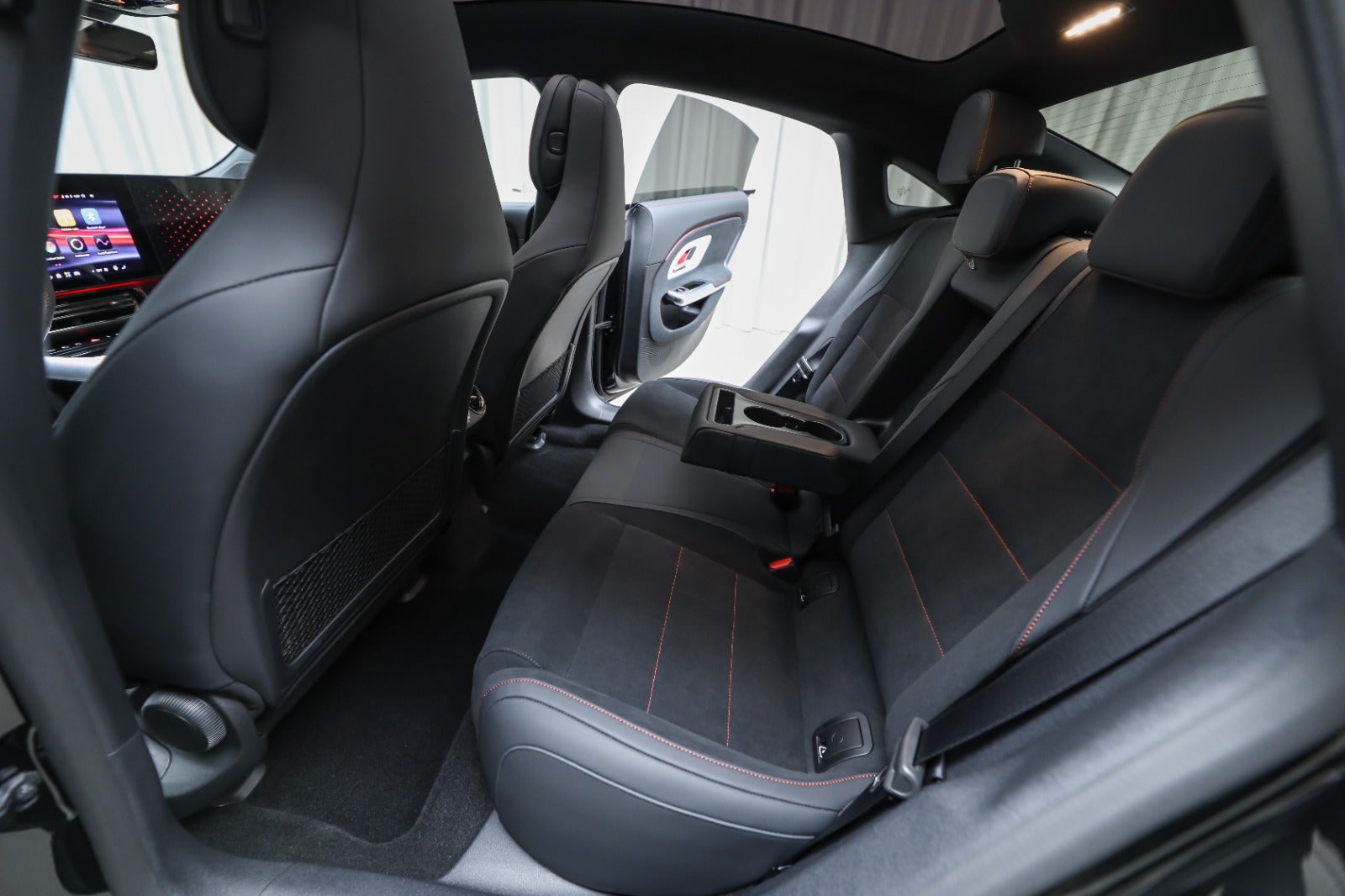 Mercedes-Benz CLA 250+ (5/8)