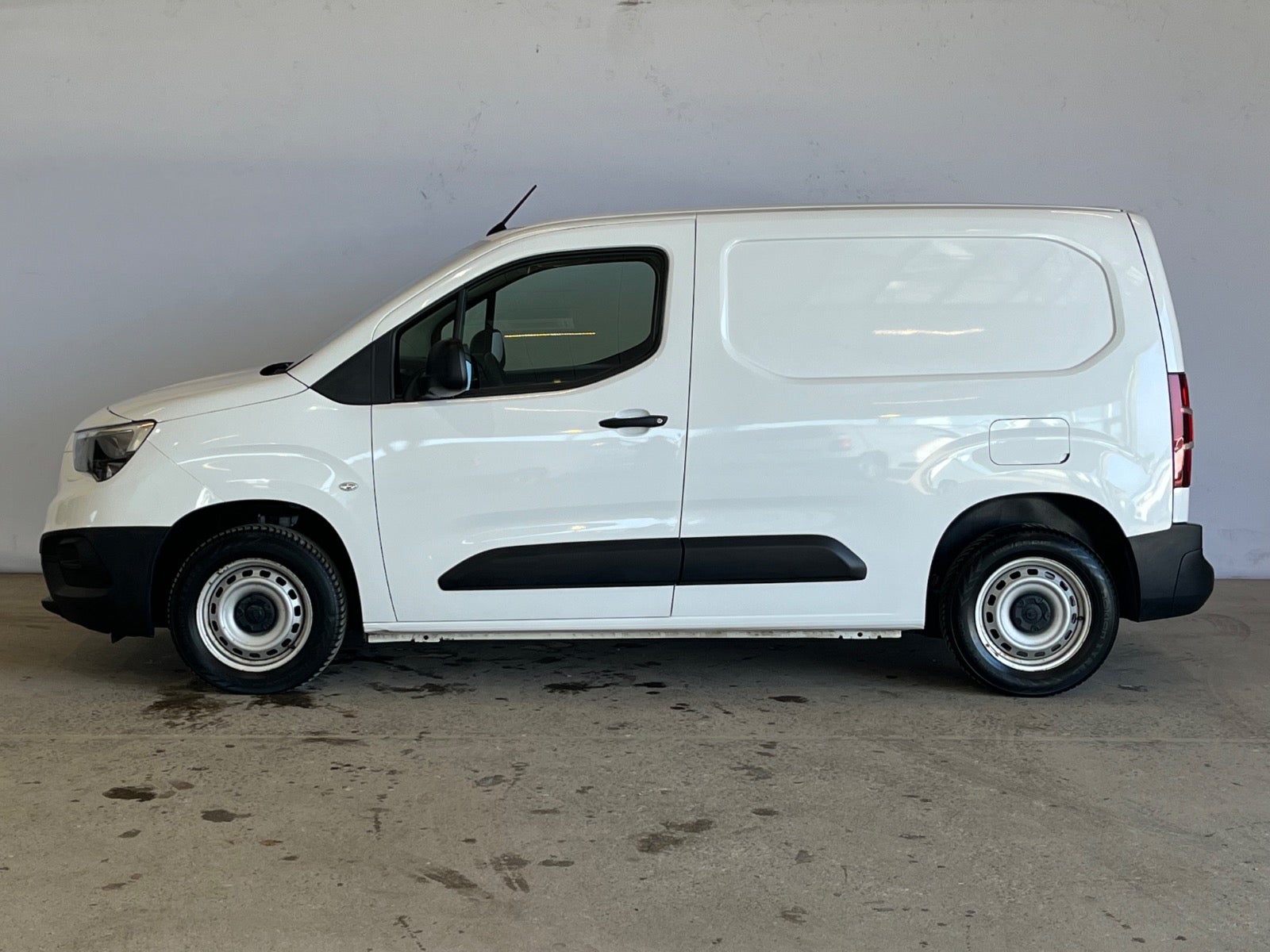 Opel Combo D 102 Enjoy+ L1V1