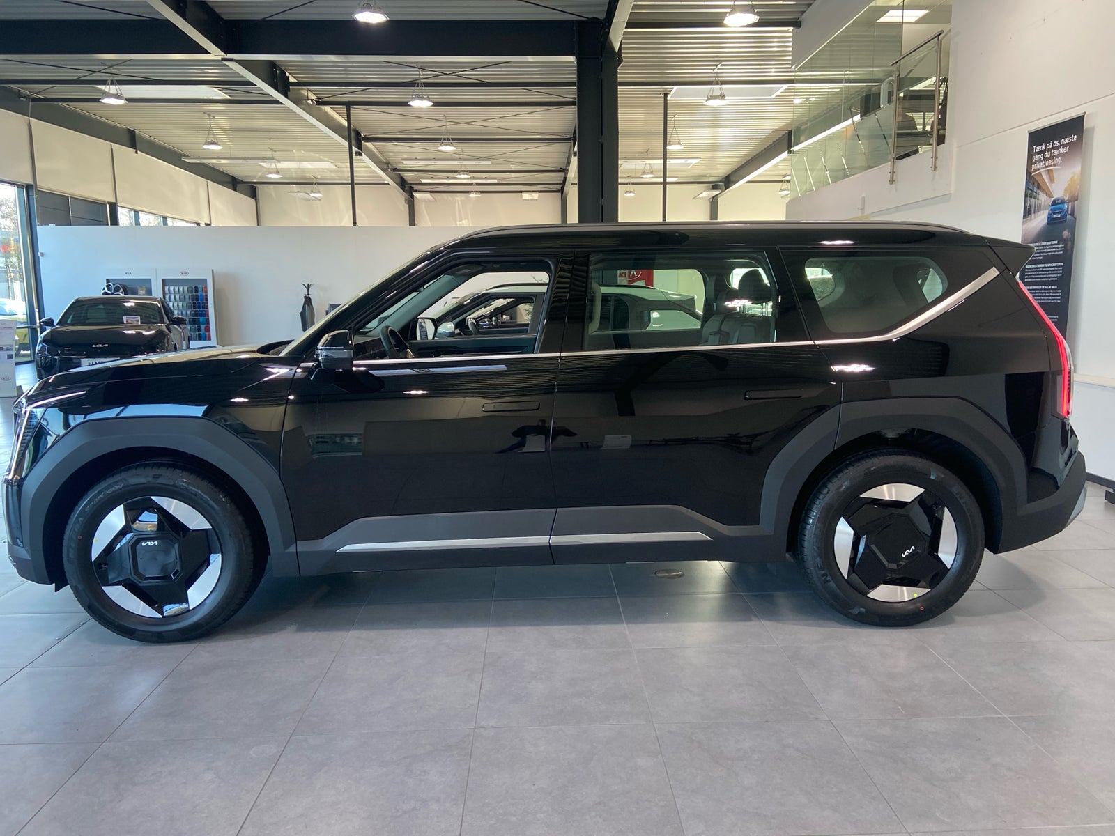 Kia EV9 Standard Range Upgrade RWD 7prs