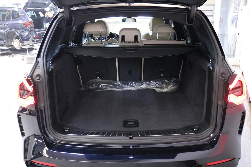 BMW iX3, Billede 4