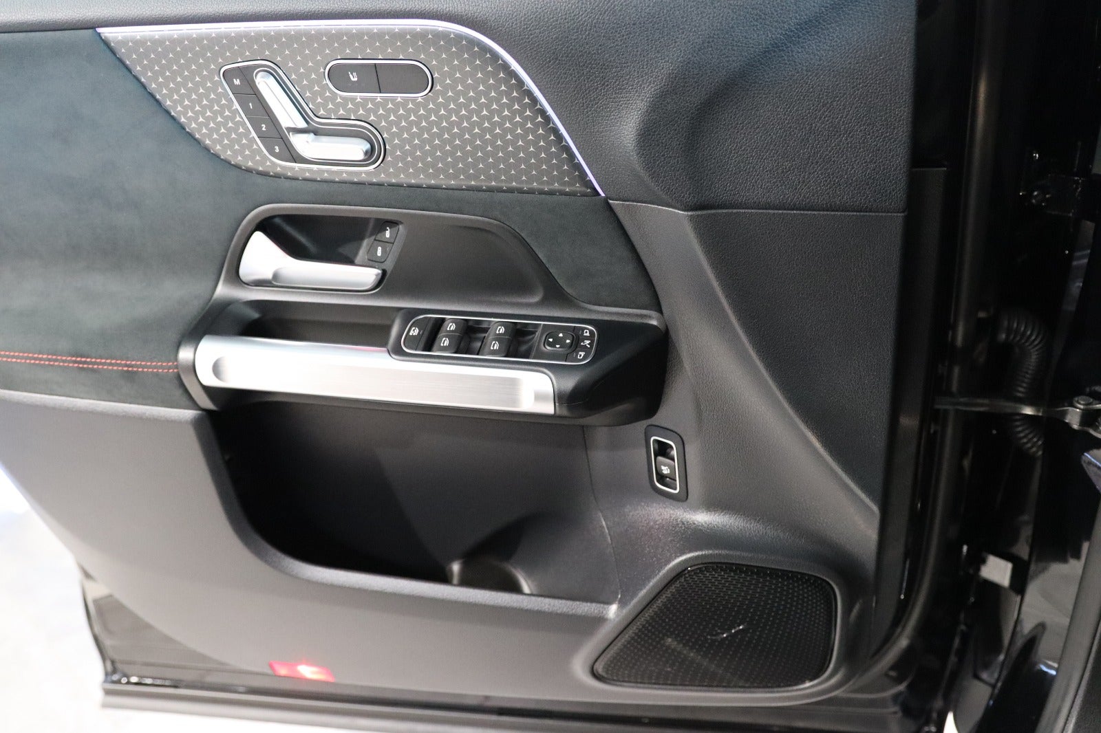 Billede af Mercedes EQB250+  AMG Line Advance Plus 7prs