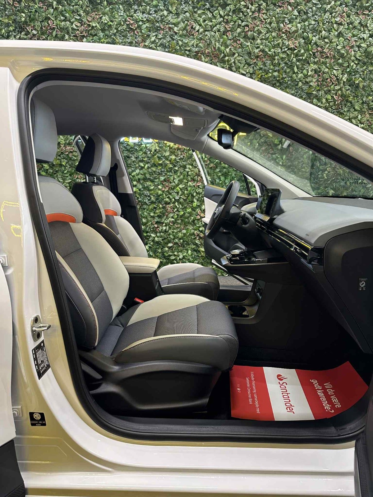 Billede af MG 4 64 Luxury