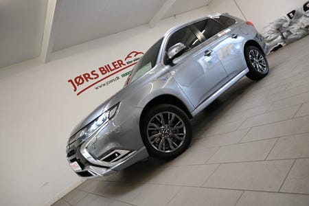 Mitsubishi Outlander PHEV Instyle CVT 4WD