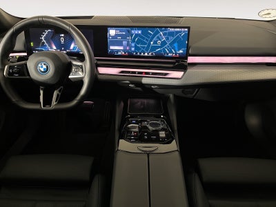 BMW i5 eDrive40 Fully Charged M-Sport