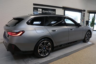 BMW i5 eDrive40 Touring M-Sport Pro