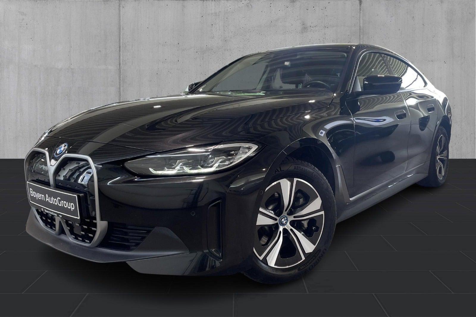 BMW i4 eDrive35