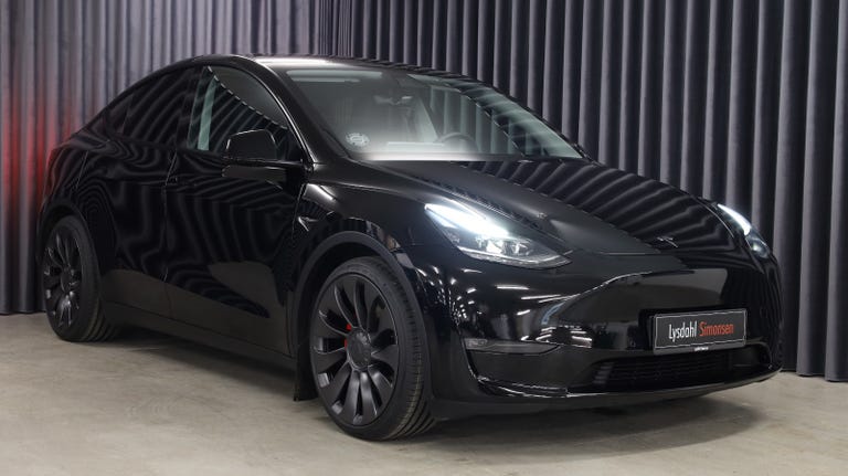 Tesla Model Y Performance AWD