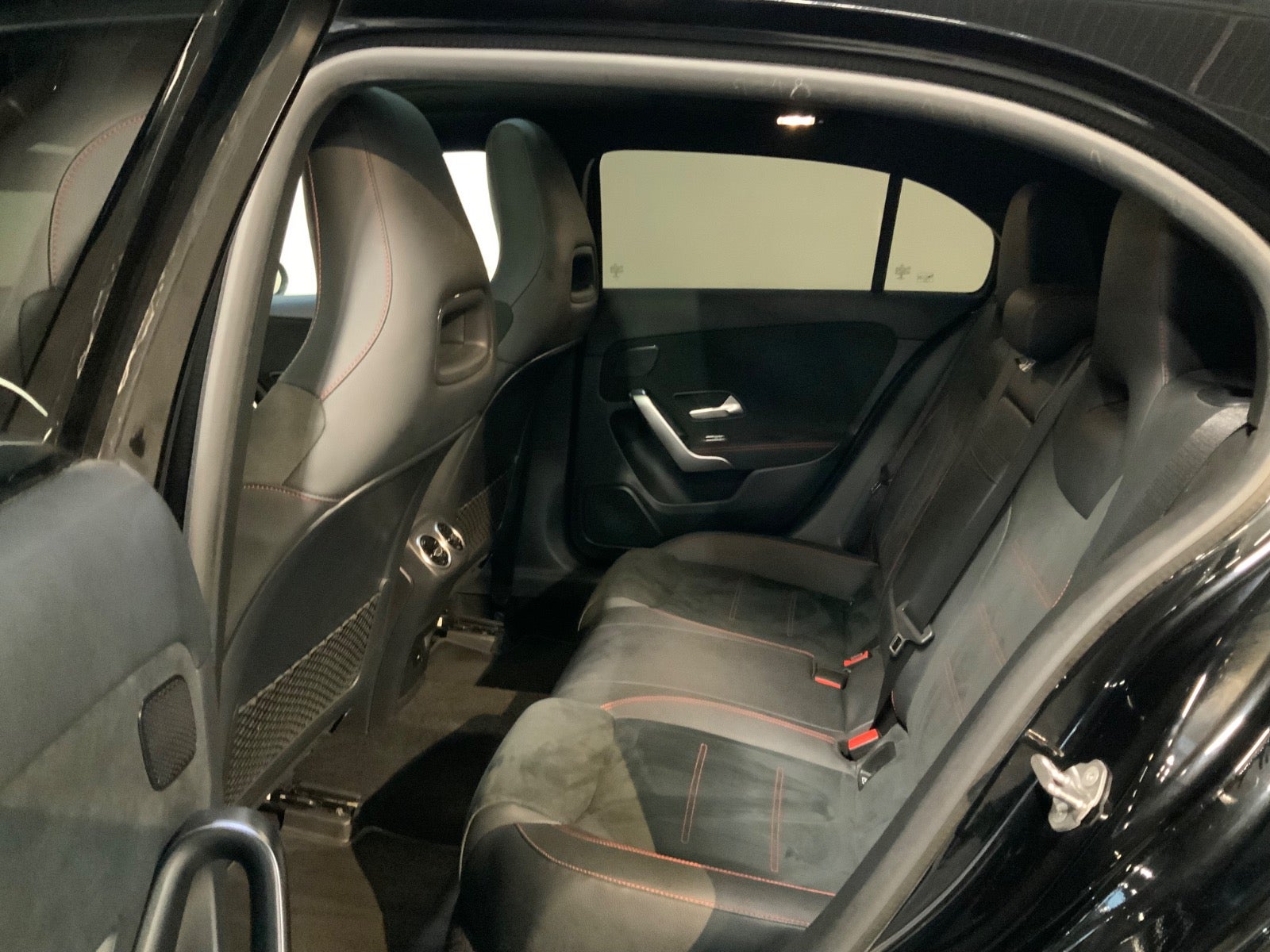 Mercedes-Benz A 200 d