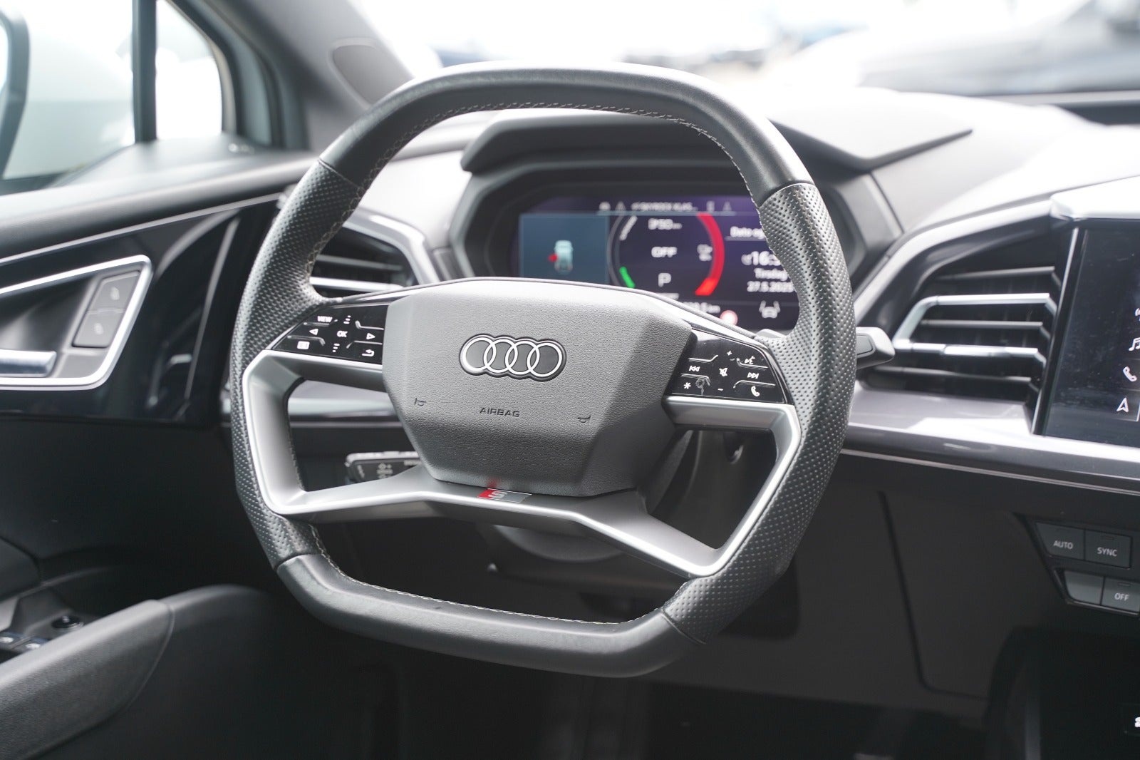 Billede af Audi Q4 e-tron 40 S-line