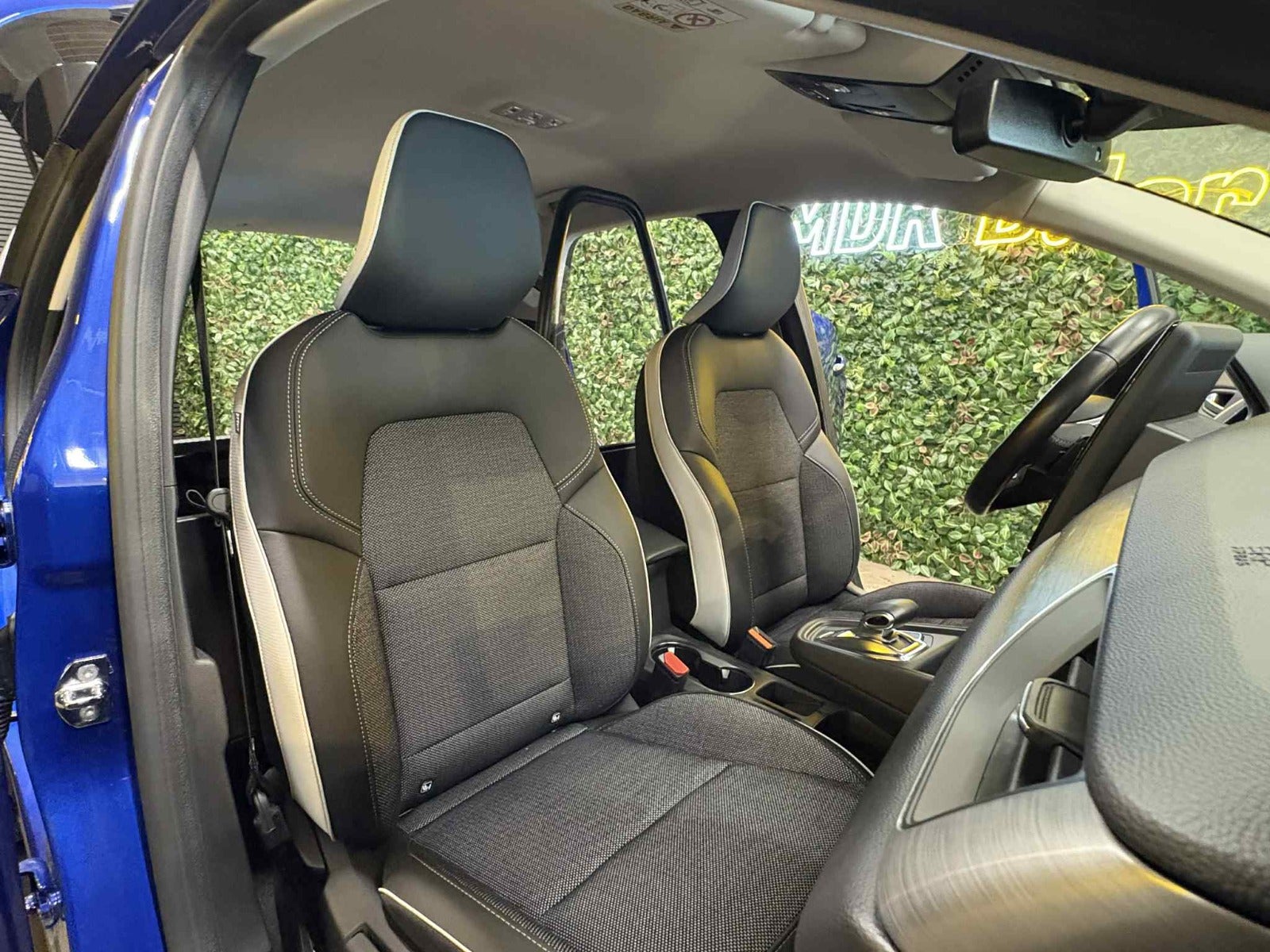 Billede af Renault Captur 1,3 TCe 130 Intens EDC Van