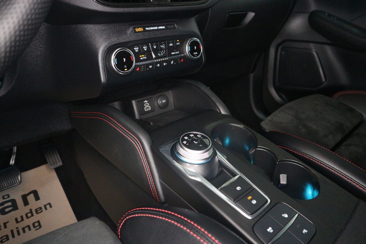 Ford Kuga PHEV ST-Line X CVT