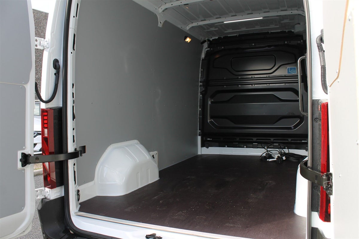 Renault Master V T35 E-Tech L2H2 Kassevogn Tekno billede 4