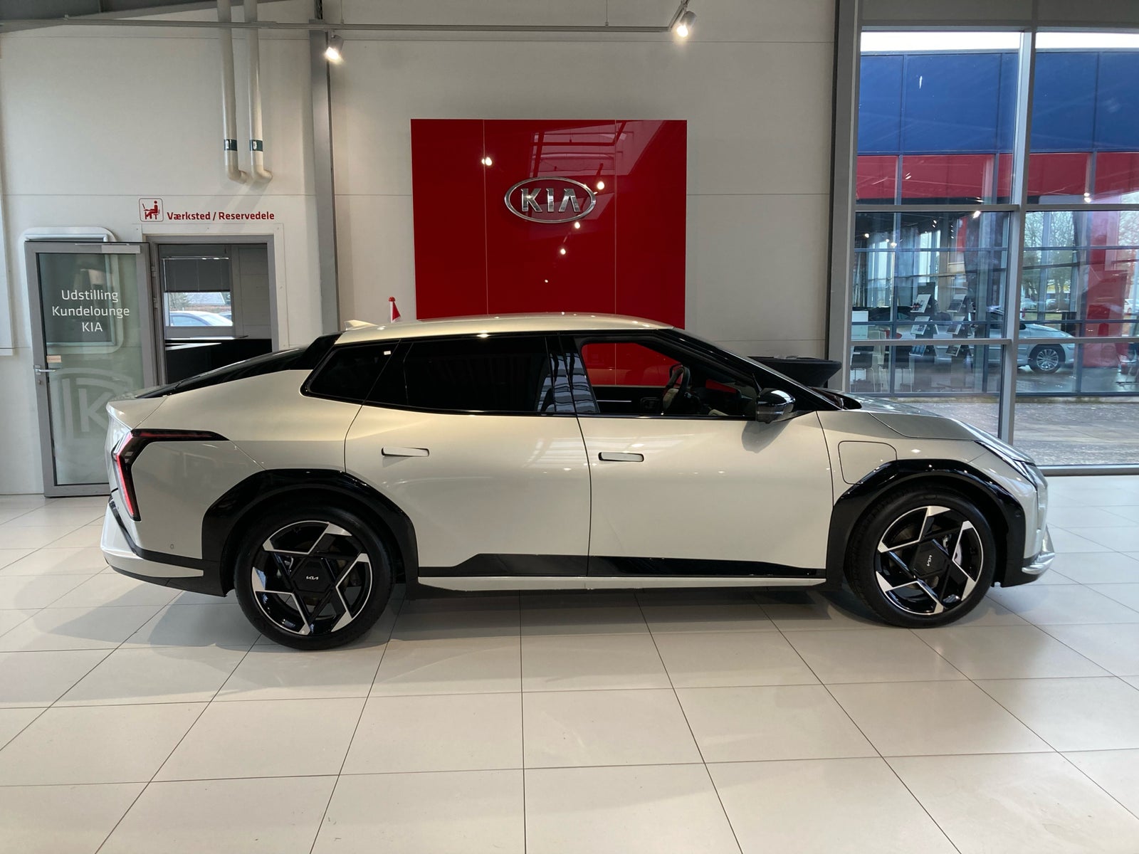 Kia EV4 Long Range GT-Line Fastback