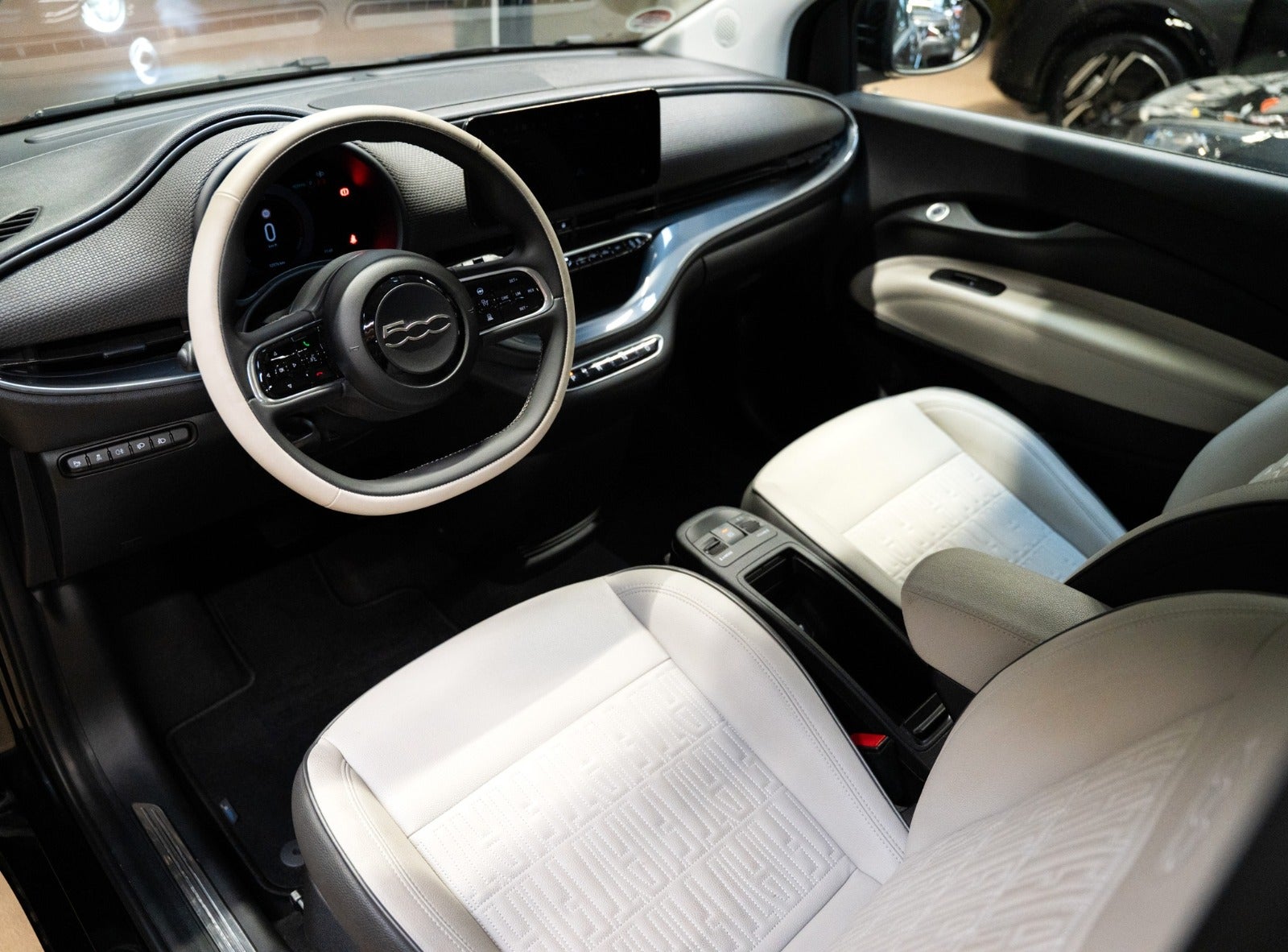 Billede af Fiat 500e 42 la Prima by Bocelli