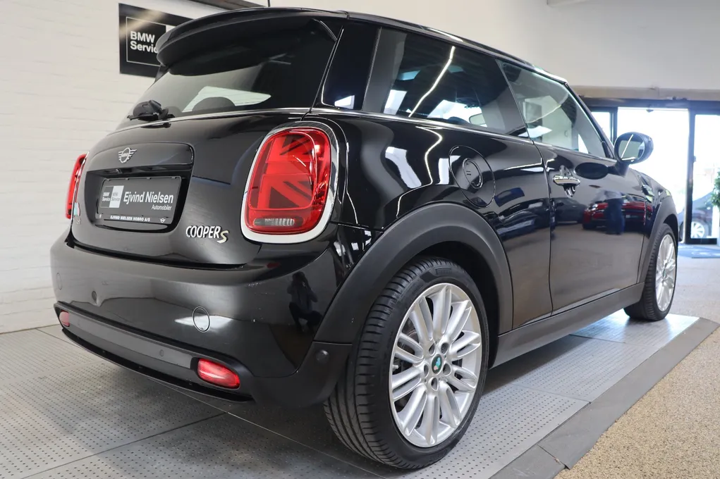 MINI Cooper SE Mosaert Edition