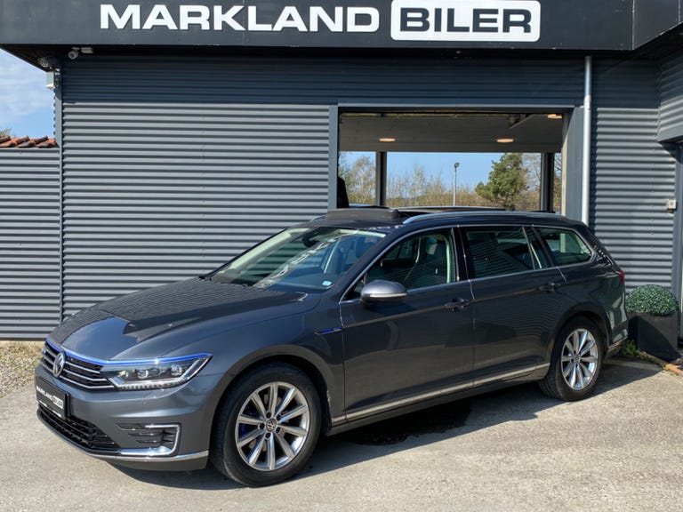 VW Passat GTE Highline Variant DSG