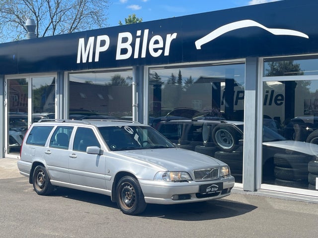 Volvo V70 2,4 