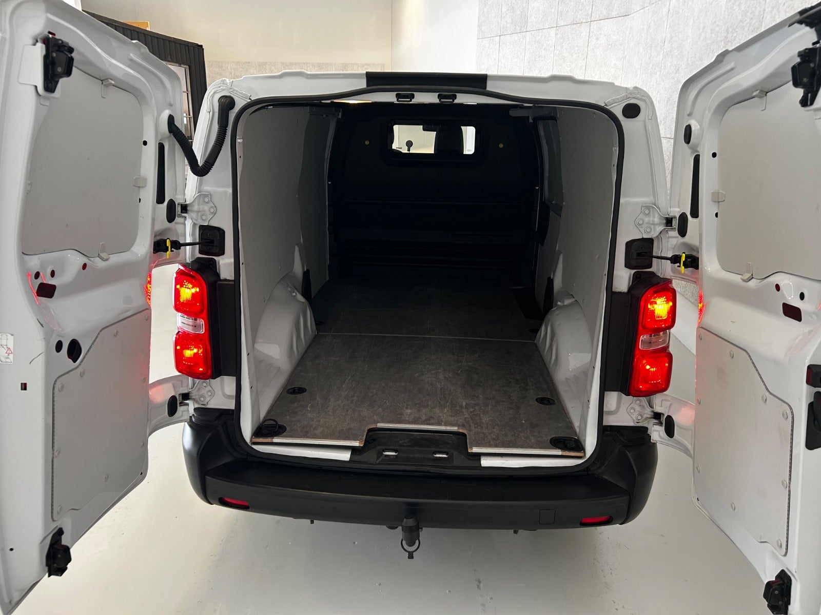 Billede af Toyota ProAce 2,0 D 144 Long Comfort Master aut.